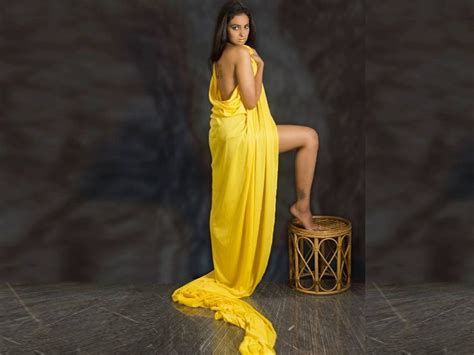 Tanvi Patil HQ Wallpapers Tanvi Patil Wallpapers 56779 Oneindia Wallpapers Hot Actresses