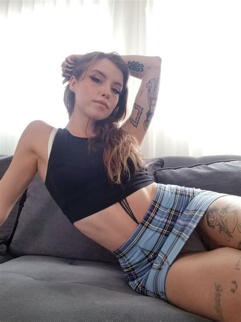 Tattooed Sluts Eden Ivy Veronique Tinkler Strip To Their Lingerie And Pose CoedCherry