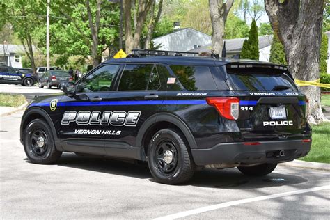 Suspect arrested after randomly attacking 2 people he did not know in