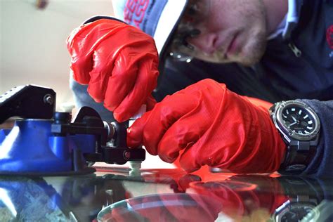 Windshield Crack Repair | When & How to Fix It Fast