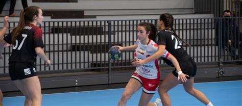 Club Balonmano Nava El Leche Mesenor Bm Nava Pierde Pese A Los Goles