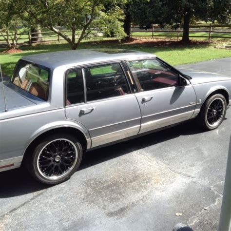 Oldsmobile Regency Brougham Sedan Door Good Condition For