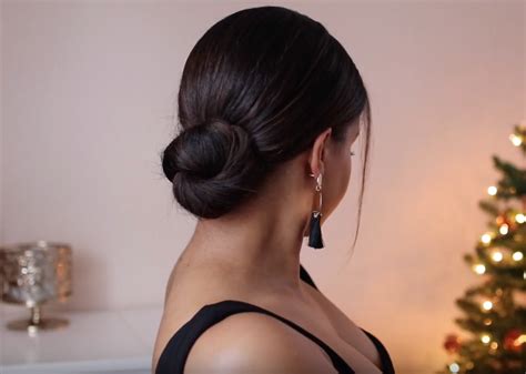 Three Cute Hot Weather Hairstyles You Can Do Yourself