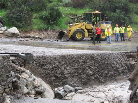 Mudslide Road Closure On Canyon Crest Above Altadena By Be Flickr