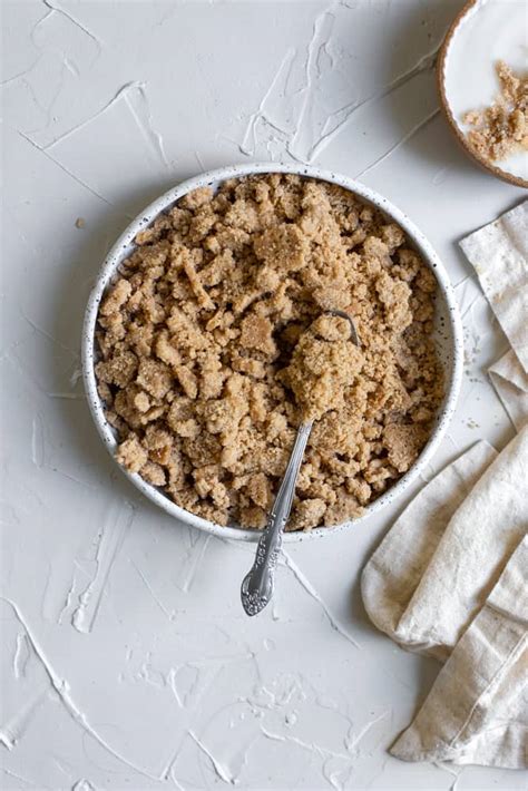 How To Make Easy Streusel Topping Frosting And Fettuccine