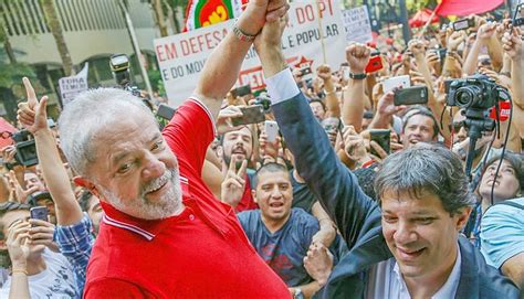 Vamos fazer o Brasil voltar a sorrir diz Haddad no aniversário de Lula