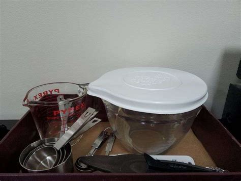 Pampered Chef 2 Quart Batter Pitcher With Lid Pampered Chef Scissors