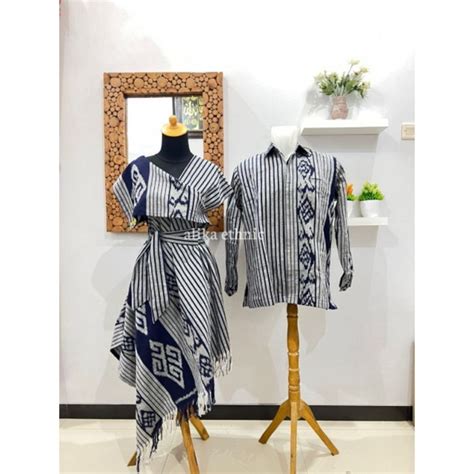 Jual READY BAJU TENUN ETHNIC COUPLE TENUN MOTIF TORAJA SILVER GARIS