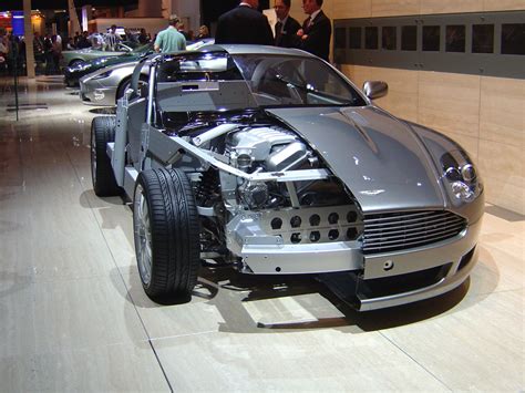 Luxury Autos: aston martin db9 coupe '03