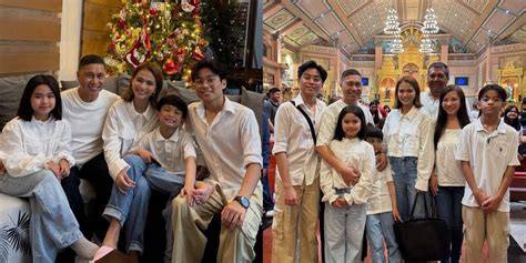 Jose Manalo Gene Maranan Celebrate First Christmas As Husband And Wife