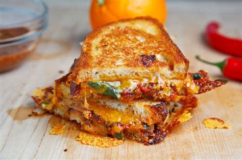 Grilled Chili Cheese Sandwich Recipe