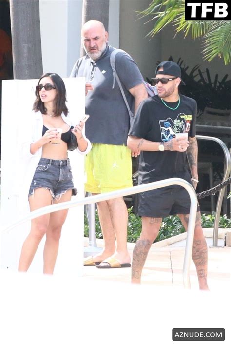 Bruna Marquezine Sexy Seen Flaunting Her Hot Figure Wearing Shorts In Miami Beach With Neymar