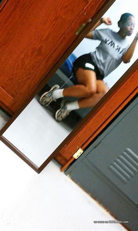 Galería de autofotos de una sexy amateur de ébano Fotos Porno XXX Fotos Imágenes de Sexo