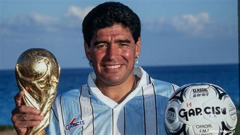 Los Triunfos Y Logros De Diego Armando Maradona En Su Carrera Fotos