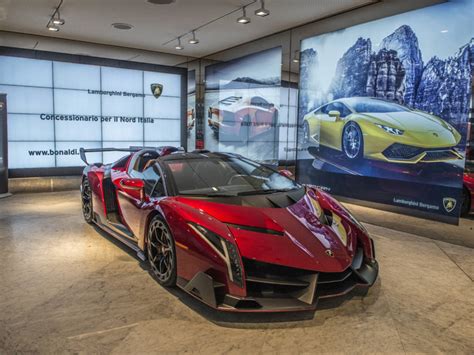 Lamborghini Bergamo Sbarca Allo Swiss Corner Nel Centro Di Milano