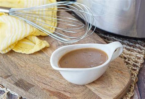 Slow Cooker Beef Gravy - Sunday Supper Movement