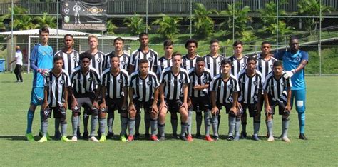 Sub 17 Botafogo estreia no Brasileirão quinta contra o América MG no