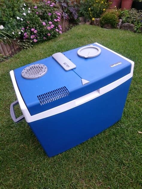 Halfords 12v Volt Thermo Electric Cool Box T35 Dc Camping Fridge In