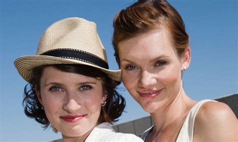 Rowan Pelling S Sex Column I Divorced My Man And Want To Date Other Women Daily Mail Online