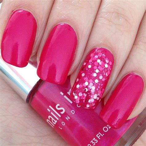 Sporting bright fuchsia pink nails at the moment and loving them! China Town (hot pink with a ...