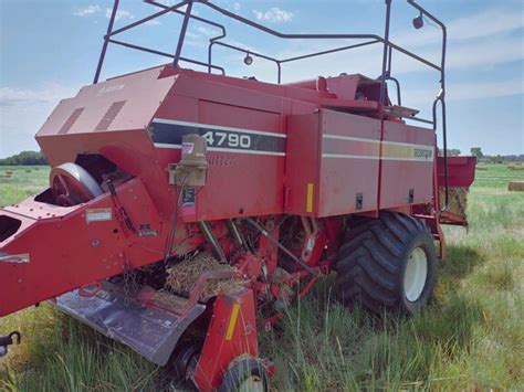 Sold Hesston 4790 Hay And Forage Balers Square Tractor Zoom