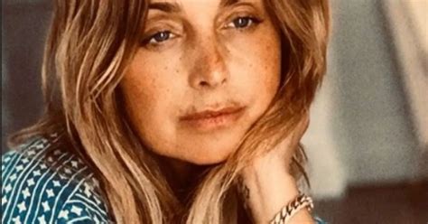 Louise Redknapp Delights As She Flashes Bikini Top In Jaw Dropping Display Daily Star