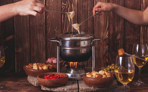 Aprenda 10 Receitas Saborosas Para Fazer Fondue Em Casa