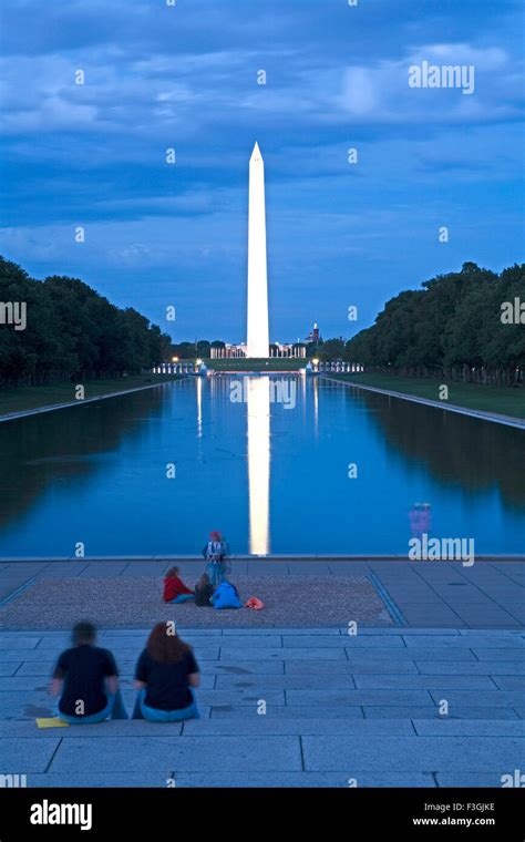 A 555 Ft Tall Washington Monument Rises Above The Mall In Washington Dc