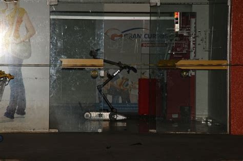 Bandidos tentam explodir caixa eletrônico de supermercado no Taquari