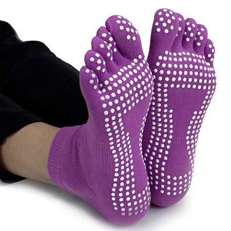 8 Best Yoga And Pilates Socks For 2018 Non Slip Grip Socks For Yoga