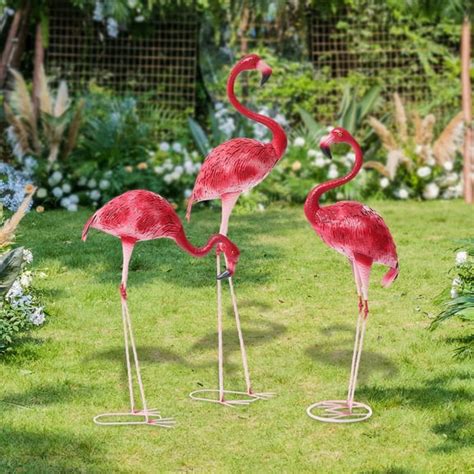 Metal Yard Flamingos