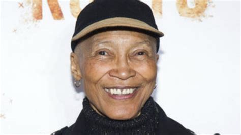 Emmy Winning Roots Star Olivia Cole Is Dead At 75 Thegrio