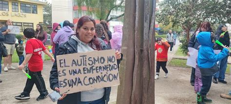 Marcha por la inclusión Amigos Autismo Valdivia exige centro de