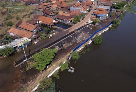 BMKG Peringatkan Potensi Banjir Rob Di Pesisir Jawa Republika Online