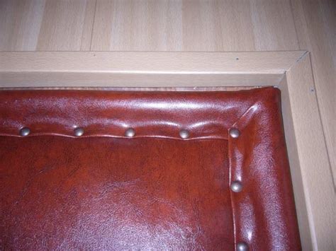 Что делать, если дует из входной двери: устраняем сквозняки - Гид по дверям