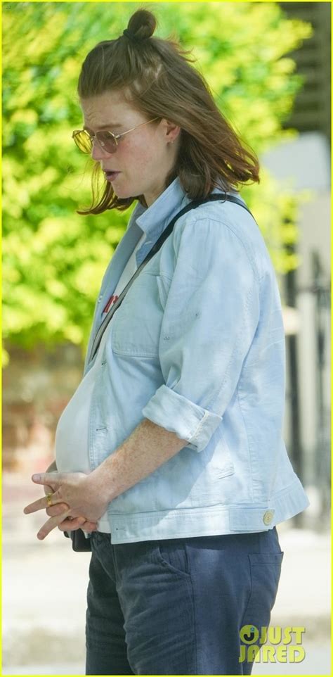 Rose Leslie Cradles Baby Bump During Walk Around London Photo 4938206