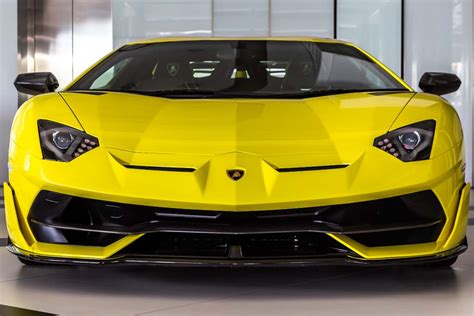 Buy Used, Pre-owned Lamborghini Aventador for Sale in Delhi India â€“ BBT