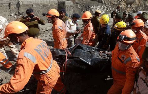 Orang Tewas Akibat Longsoran Gletser Di Uttarakhand India Anadolu