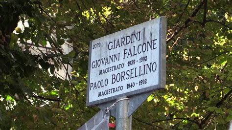 Borsellino Commemorazione Nei Giardini A Milano Il Fresco Profumo Di