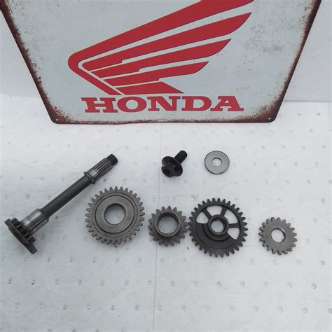 Honda Crf R Water Pump Counter Balance Shaft Balancer Honda