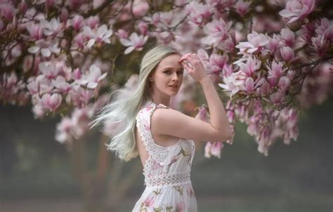 Wallpaper Look Girl Branches Pose Mood Hand Blonde Flowering For