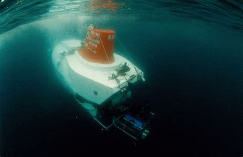 Newly released footage shows wreckage of the ‘unsinkable’ Titanic | In ...