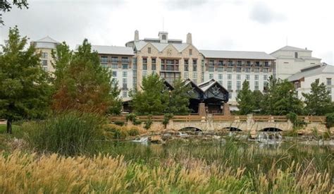 Down-Home Texas Luxury at the Gaylord Texan Resort Spa & Restaurants