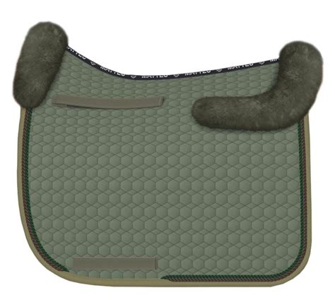 Sheepskin dressage saddle pad from EA Mattes - Hogstaonline