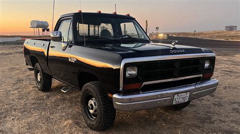 1990 Dodge Ram 1st Gen Market Classic Com