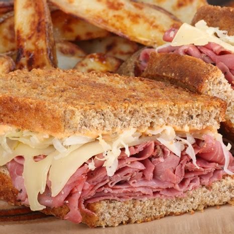 Hot Pastrami Sandwich – Chris Brothers