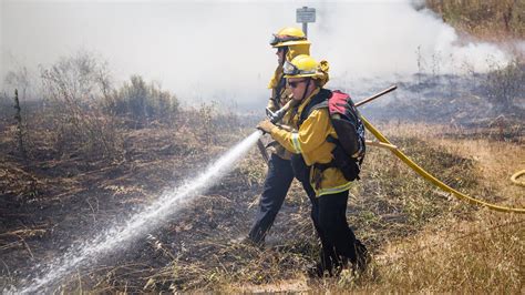 Firefighters Battle Two Acre Brush Fire At Antonelli Pond Youtube