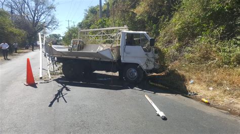 Conductor inexperto falleció tras chocar contra un paredón en San