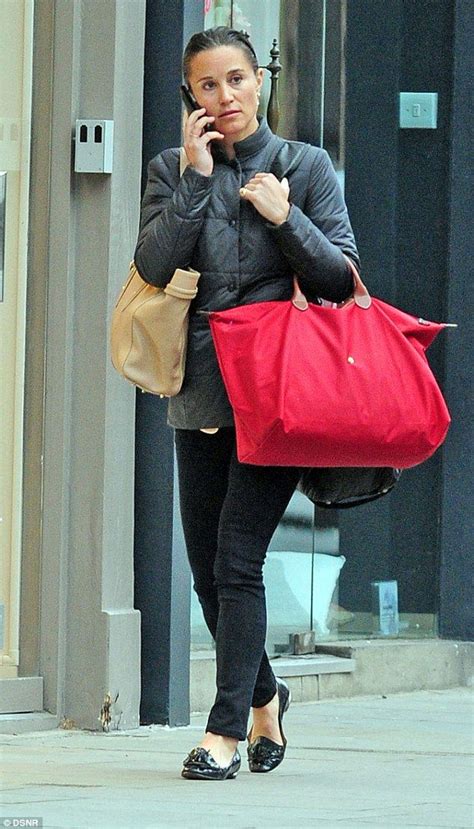 The Bag Lady Pippa Middleton Wrestles Three Big Totes On London Walk