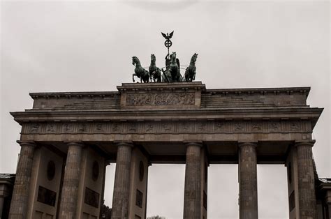 Brandenburg Gate Berlin Germany Wartimeni